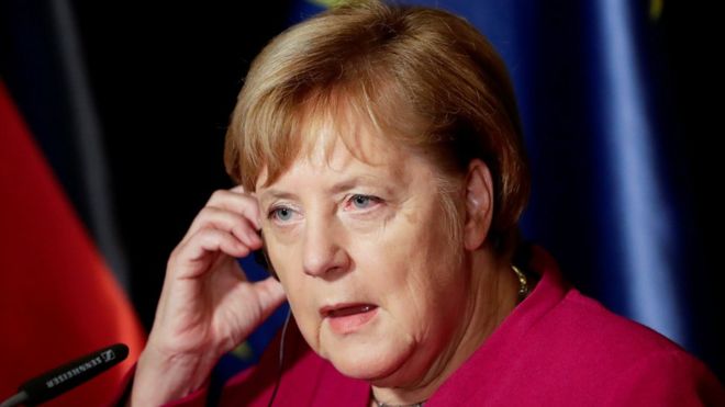 Angela Merkel ‘to abandon key CDU party role’