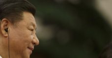 Xi Jinping pledges to cut Chinese import tariffs