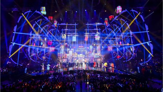 Alibaba Singles Day sales frenzy surpasses records