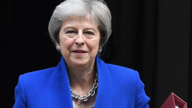 Theresa May seeks business support for Brexit plan