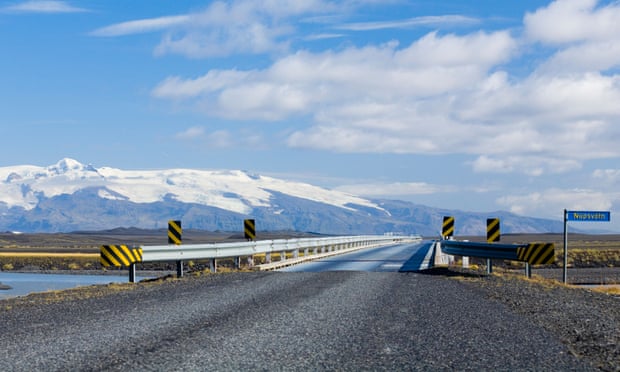 Three British tourists killed in car crash in Iceland