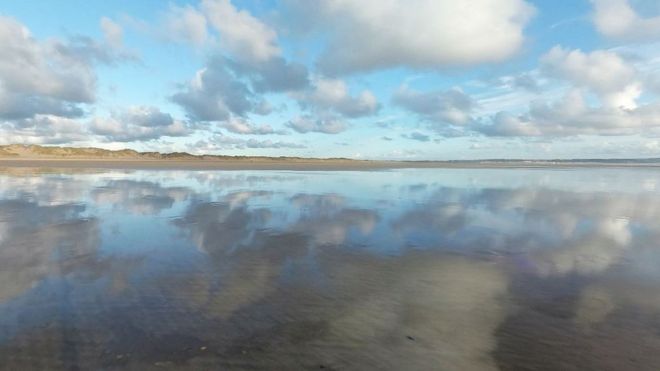 Saunton Sands: Kitesurfer dies as winds batter North Devon